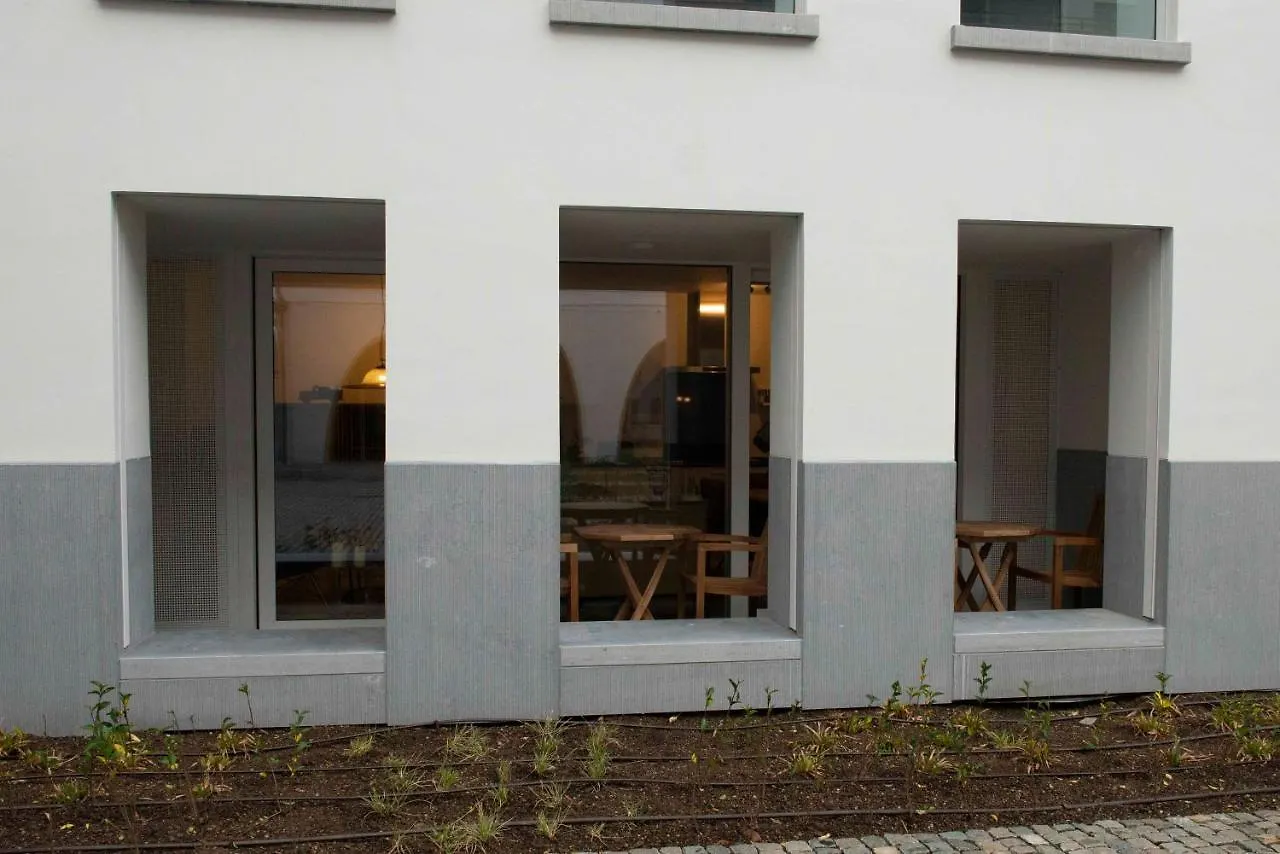 Cityantwerp Een Oase Van Rust Direct Achter De Meir Apartment
