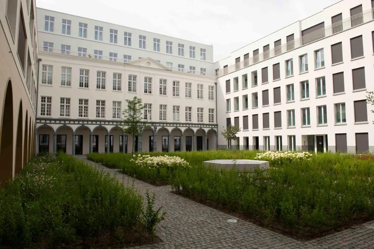 Cityantwerp Een Oase Van Rust Direct Achter De Meir location